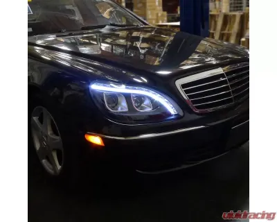 Spec-D Projector Headlights w/ LED Light Strip & Turn Signal Lights (Matte Black Housing/Clear Lens) Mercedes-Benz W220 S-Class 1998-2006 - LHP-BW22000JM-TM