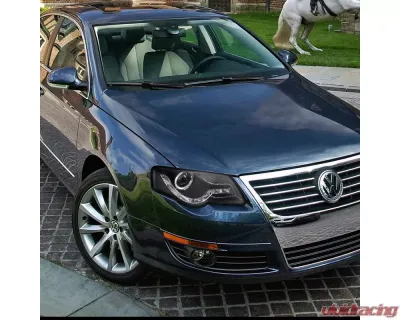 Spec-D Halo Projector Headlights w/ R8 Style LED Light Strip (Matte Black Housing/Clear Lens) Volkswagen Passat 2006-2010 - LHP-PAS05JM-8-TM