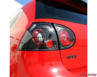Spec-D Taillights (Matte Black Housing/Clear Lens) Volkswagen Golf | GTI | R32 2006-2009 - LT-GLF05JM-TM