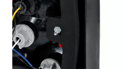 Spec-D Taillights (Matte Black Housing/Clear Lens) Volkswagen Passat 1998-2001                                     - LT-PAS974JM-TM - Image 7