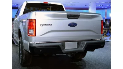 Spec-D Black Stainless Steel Factory Style Replacement Rear Step Bumper w/ License Lamps & Sensor Holes Ford F-150 2015-2018                                     - SRB-F15015PBK-FS - Image 4