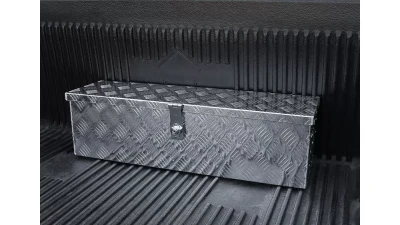 Spec-D Universal 31" Heavy Duty Silver Aluminum Tool Box w/ Side Handles, Lock, & Keys                                     - TBOX-ALM03 - Image 4