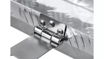 Spec-D Universal 31" Heavy Duty Silver Aluminum Tool Box w/ Side Handles, Lock, & Keys                                     - TBOX-ALM03 - Image 9