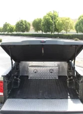 Spec-D Universal 36" Heavy Duty Silver Aluminum Underbody Truck Tool Box w/ T-Handle Latches, Locks, & Keys                                     - TBOX-ALM11 - Image 4