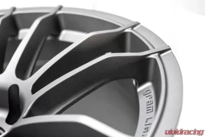 GramLights 57XR Wheel 18x10.5 5x114.3 22mm Matte Graphite - WGJRAC22EMF
