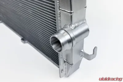 CSF Cooling - Racing & High Performance Division Porsche 955/957 Cayenne High-Performance All-Aluminum Radiator Center - 7227