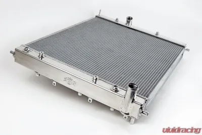 CSF Cooling - Racing & High Performance Division 09-14 Cadillac CTS-V (Sedan/Coupe/Wagon) High-Performance All-Aluminum Radiator V Center 2009-2015 6.2L V8 - 8028