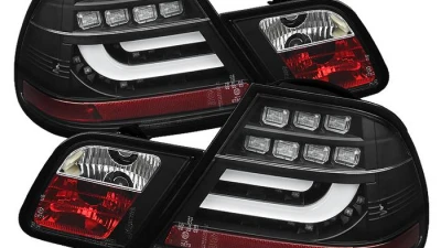 Spyder Auto Black LED Taillights with Light Bar for BMW E46 330xi 2001-2003                                     - ALT-YD-BE4600-LBLED-BK - Image 9