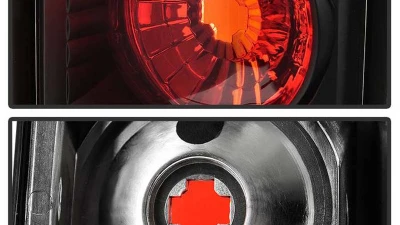 Spyder Auto Black Euro Style Taillights for GMC Safari 1985-2005, ALT-YD-CAS85-BK                                     - ALT-YD-CAS85-BK - Image 4