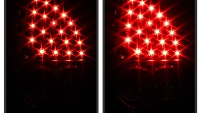 Spyder Auto LED Black Tail Lights for Chrysler 300 2005-2007, ALT-YD-CHR305-LED-BK                                     - ALT-YD-CHR305-LED-BK - Image 10