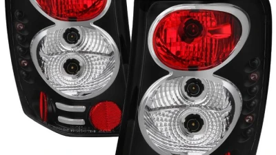 Spyder Auto Altezza Black Tail Lights for Jeep Grand Cherokee 1999-2004                                     - ALT-YD-JGC99-BK - Image 9