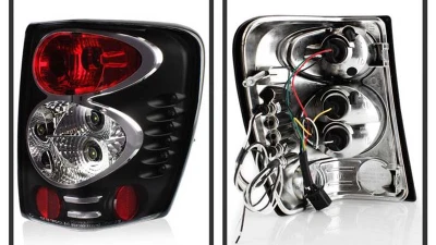 Spyder Auto Altezza Black Tail Lights for Jeep Grand Cherokee 1999-2004                                     - ALT-YD-JGC99-BK - Image 2