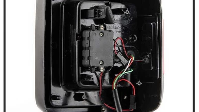 Spyder Auto Full LED Tail Light Sequential Turn Signal Black Smoke for Jeep Wrangler 2019-2020                                     - ALT-YD-JW19-SEQ-BSM - Image 3