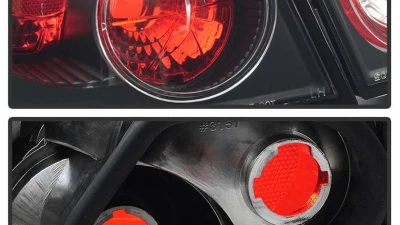 Spyder Auto Altezza Black Tail Lights for Toyota Corolla 2003-2006, LED Design                                     - ALT-YD-TC03-BK - Image 4