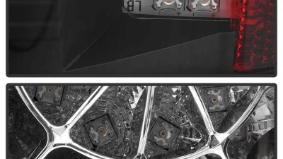 Spyder Auto LED Black Tail Lights for Toyota Tundra 2007-2009, Durable Design                                     - ALT-YD-TTU07-LED-BK - Image 4