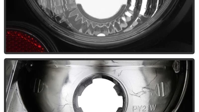 Spyder Auto Altezza Black Tail Lights for Volkswagen Jetta 1999-2004, Custom Fit                                     - ALT-YD-VJ99-BK - Image 4