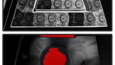 Spyder Auto LED Black Tail Lights for Volkswagen Jetta 1999-2004, ALT-YD-VJ99-LED-BK                                     - ALT-YD-VJ99-LED-BK - Image 3