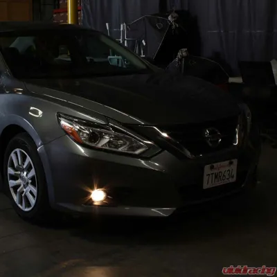 Spyder Auto OEM Fog Lights with Switch Clear for 2016-2017 Nissan Altima Sedan - FL-NA16-C