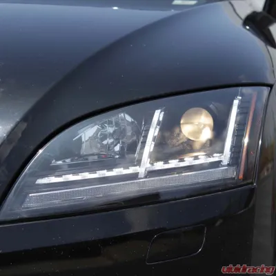 Spyder Auto Signature Sequential Turn Signal Projector Headlight Black for Audi TT 2008-2015 - PRO-YD-ATT08-BK