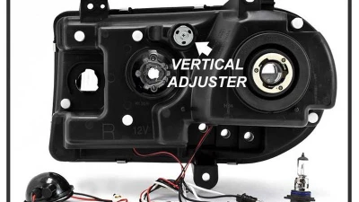 Spyder Auto Halo LED Chrome Projector Headlights for Chrysler 300C 2005-2009                                     - PRO-YD-C300C-HL-C - Image 5