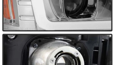 Spyder Auto Signature V2 Projector Headlights Light Bar DRL Chrome for GMC Sierra Denali Yukon 1999-2007                                     - PRO-YD-CDE00V2-LB-C - Image 3