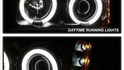 Spyder Auto CCFL Black Projector Headlights for Chevrolet Silverado 1500 2500 3500 2003-2006                                     - PRO-YD-CS03-CCFL-BK - Image 9