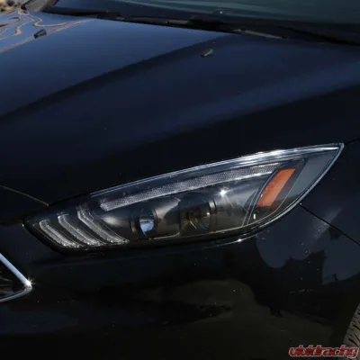 Spyder Auto Signature Projector Headlights Sequential Turn Signal Light Bar Black Ford Focus 2015-2018 - PRO-YD-FF15-LBSEQ-BK