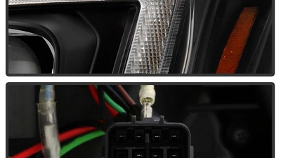 Spyder Auto Signature Black Halogen Headlights for Subaru Forester 2014-2016                                     - PRO-YD-SUFO14SI-BK - Image 4