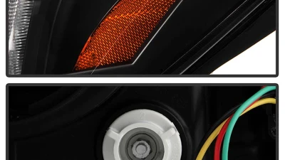 Spyder Auto Signature Black Halogen Headlights for Subaru Forester 2014-2016                                     - PRO-YD-SUFO14SI-BK - Image 5