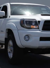 Spyder Auto Signature V2 Projector Headlights Light Bar DRL Black for Toyota Tacoma 2005-2011                                     - PRO-YD-TT05V2-LB-BK - Image 14