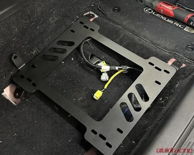Planted Seat Bracket Passenger / Right Lexus RC F 2015+ - SB432PA