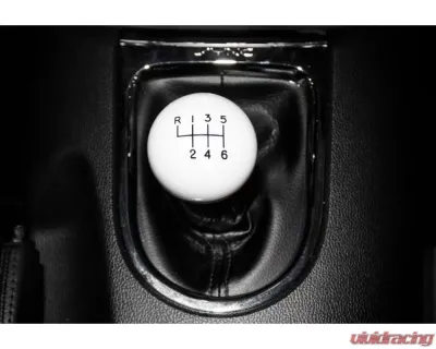 Steeda 6-Speed Shift Knob - White Ford S550 Mustang 2015-2021 - 203-E226ULSI20