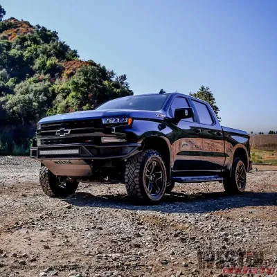 Westin Outlaw Front Bumper Chevrolet Silverado 1500 Front 2019-2020 - 58-61215