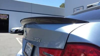 Status Gruppe 2x2 CF High Kick Rear Trunk Lid Spoiler BMW E90|E90 M3 2006-2011                                     - SGTBMWE90CFLS2x2H - Image 10