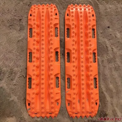 Ford Racing Recovery Board Pair M-1820-FPRB, Universal Fit, Strong Polymer, Deep Cleats - M-1820-FPRB