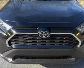 Quality Automotive Accessories 2-Piece Stainless Steel Front Grille Accent Trim Toyota Rav4 4-Door SUV 2019-2022