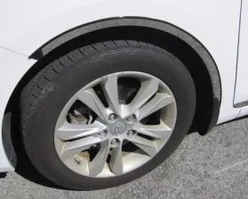 Quality Automotive Accessories 4-Piece Stainless Steel Wheel Well Accent Trim Hyundai Elantra 4-Door GT Hatchback 2013-2017