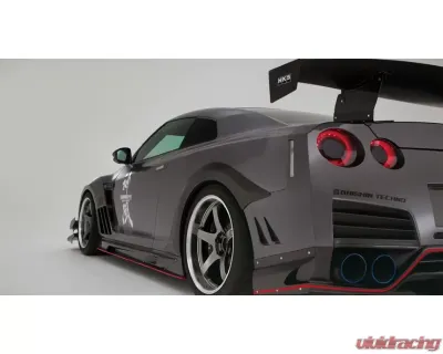 Varis FRP Front Fender with Carbon Louver Fins for Nissan GT-R R35 2011-2016 - VANI-090(D)
