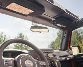This overhead storage console from Rugged Ridge fits 87-18 Jeep Wrangler. Jeep Wrangler
