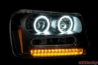 Anzo USA Projector Headlight Set w/Halo Chevrolet TrailBlazer 2003-2009 - 111127