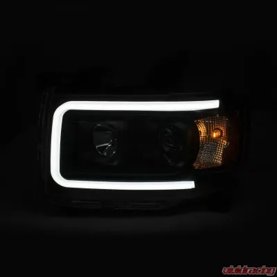 Anzo USA Projector Headlight Set GMC Canyon 2015-2019 - 111381