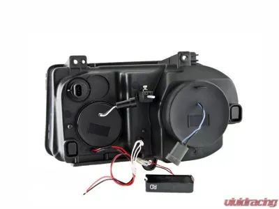 Anzo USA Projector Headlight Set w/Halo Chrysler 300C 2005-2010 - 121250