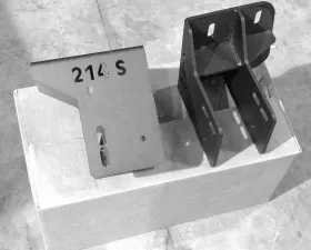GMC 2500,3500 15-17 Front Sahara Bracket BLACK Road Armor