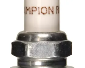 Champion Spark Plug Champion Double Platinum - Boxed - RC10PYP4