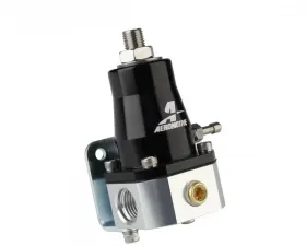 Aeromotive Fuel System Regulator Kit - (1)13129 EFI Bypass Regulator, (3)15606 Fittings, (1)15633 Gauge