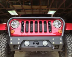 Fab Fours 07-18 Jeep Wrangler JK FMJ Stubby Front Winch Bumper w/Grill Guard