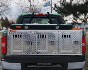 Owens Products 58.5 W x 22.25 D x 20 H Diamond Tread Aluminum Dog Box Hunter Series Triple Compartment w/ All Seasons Rear Vents