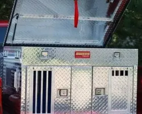 Owens Products 48 W x 36 D x 26 H Shallow Diamond Tread Aluminum Dog Box Hunter Series Double Compartment with Top Storage & Standard Vents