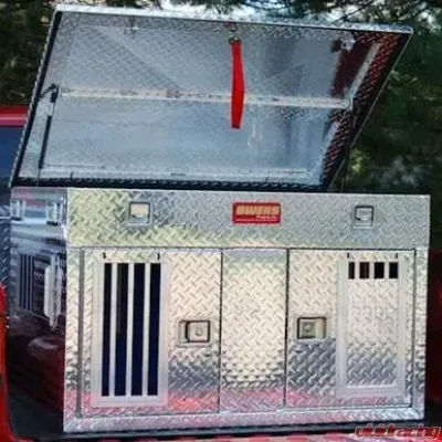 Owens Products 48 W x 36 D x 26 H Shallow Diamond Tread Aluminum Dog Box Hunter Series Double Compartment with Top Storage & Standard Vents - 55030