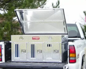 Owens Products 48 W x 36 D x 26 H Diamond Tread Aluminum Dog Box Hunter Series Triple Compartment with Top Storage & Standard Vents with Rear Vent